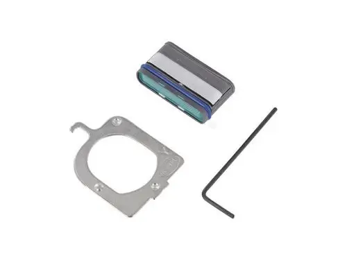Strahlregler von Ideal Standard, bestehend aus einem Metallrahmen, einer Dichtungseinheit und einem Innensechskantschlüssel. Ideal zur Verwendung mit Badezimmerarmaturen.
